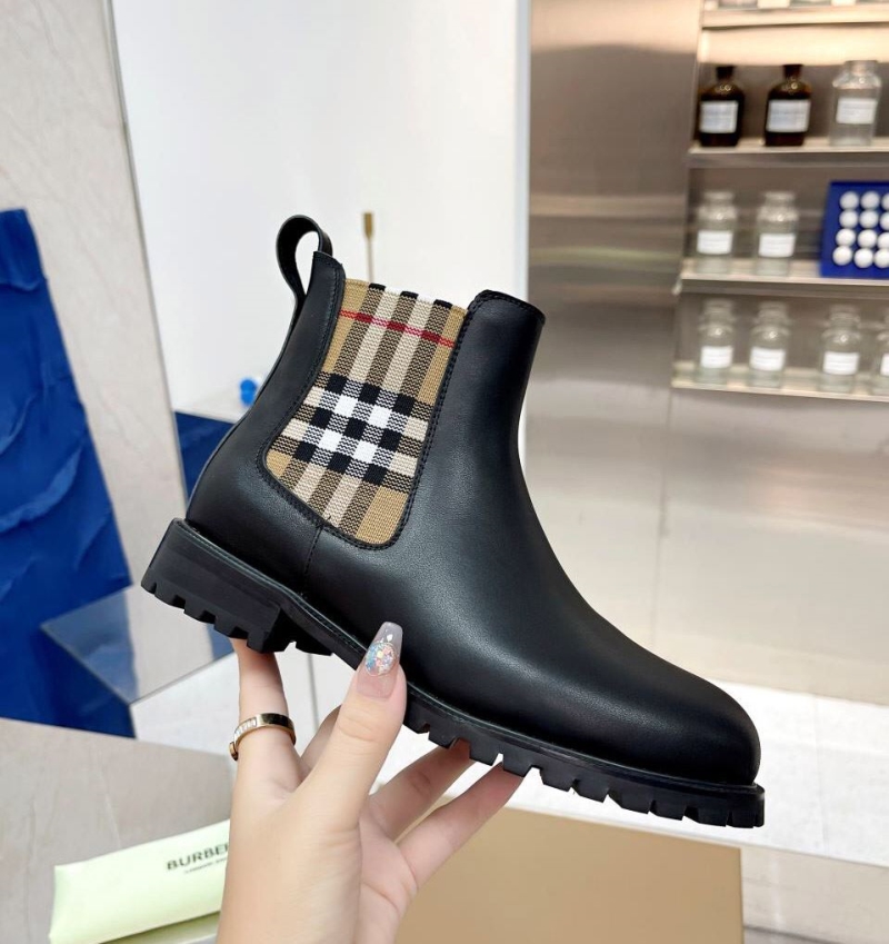 B**rry boots
